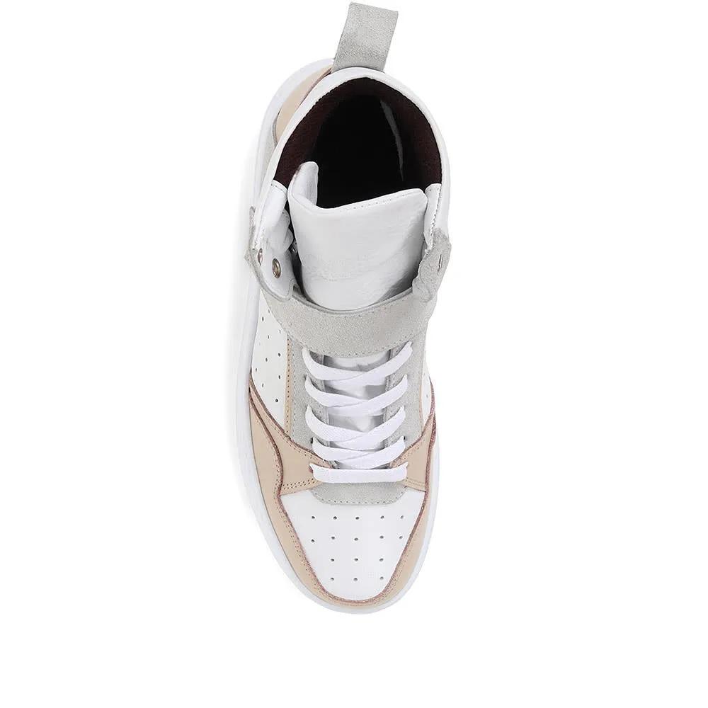 Andra Leather High Top Trainers - ANDRA / 323 090