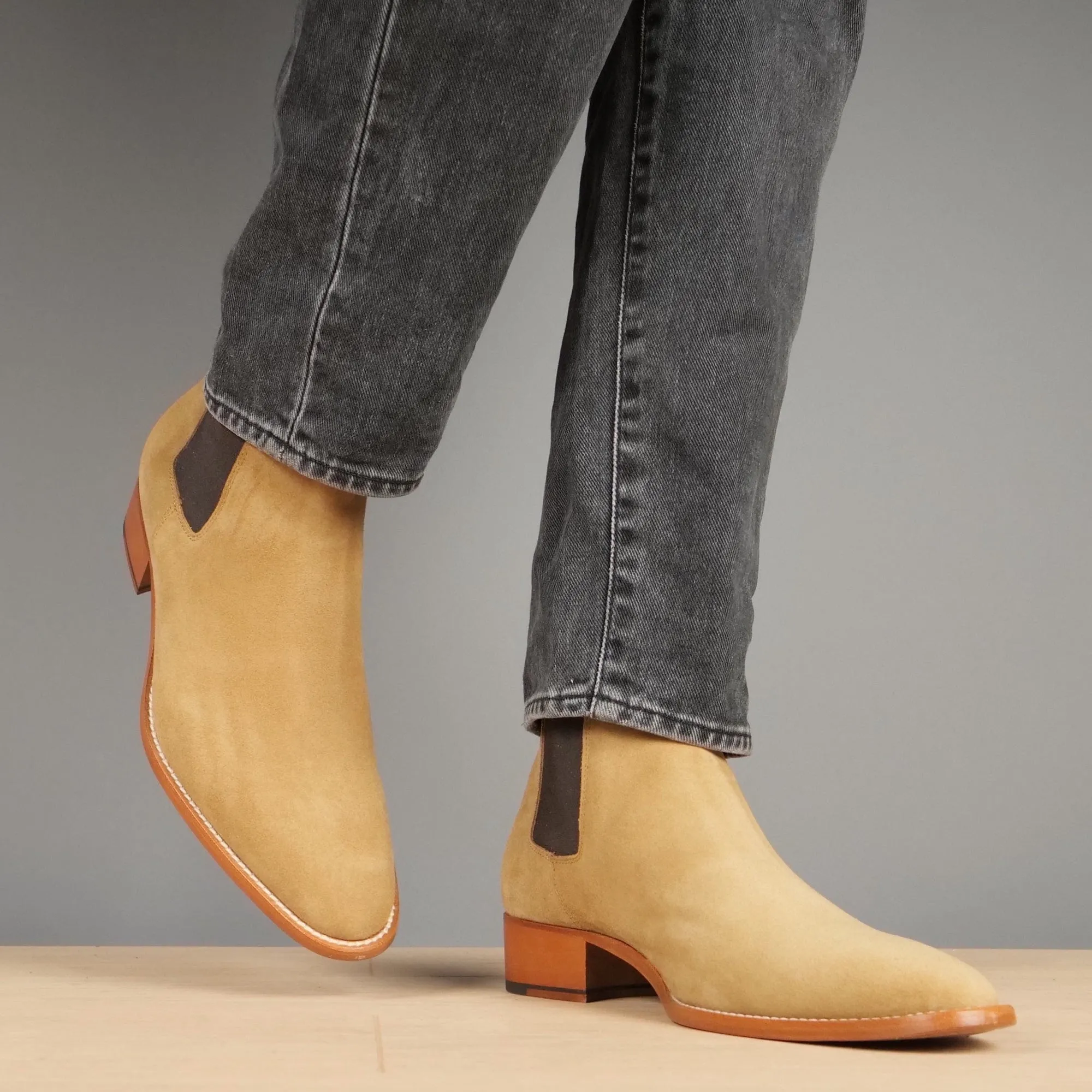 Manhattan Chelsea Boot Tan Suede