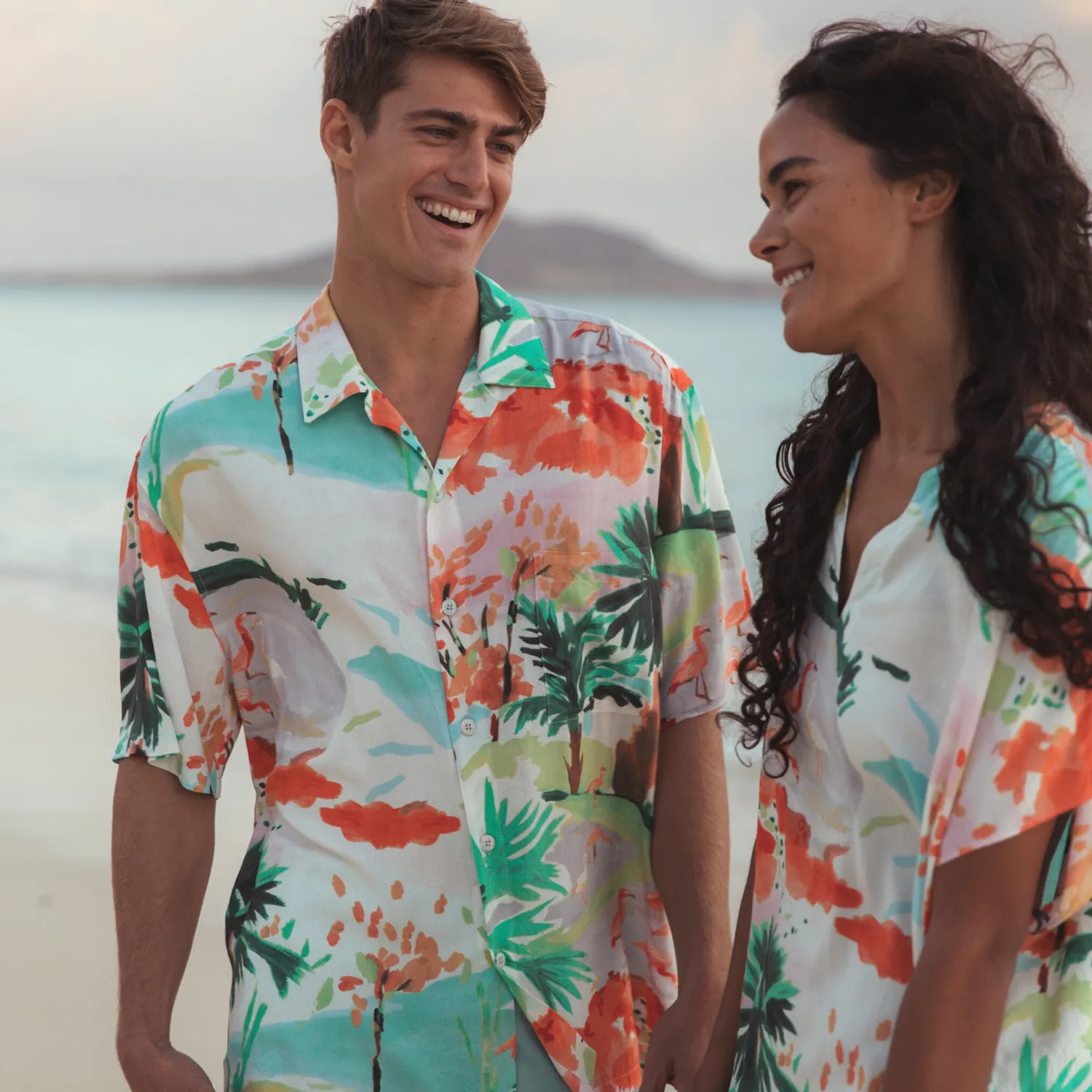 Men's Retro Shirt - Flamingo Beach