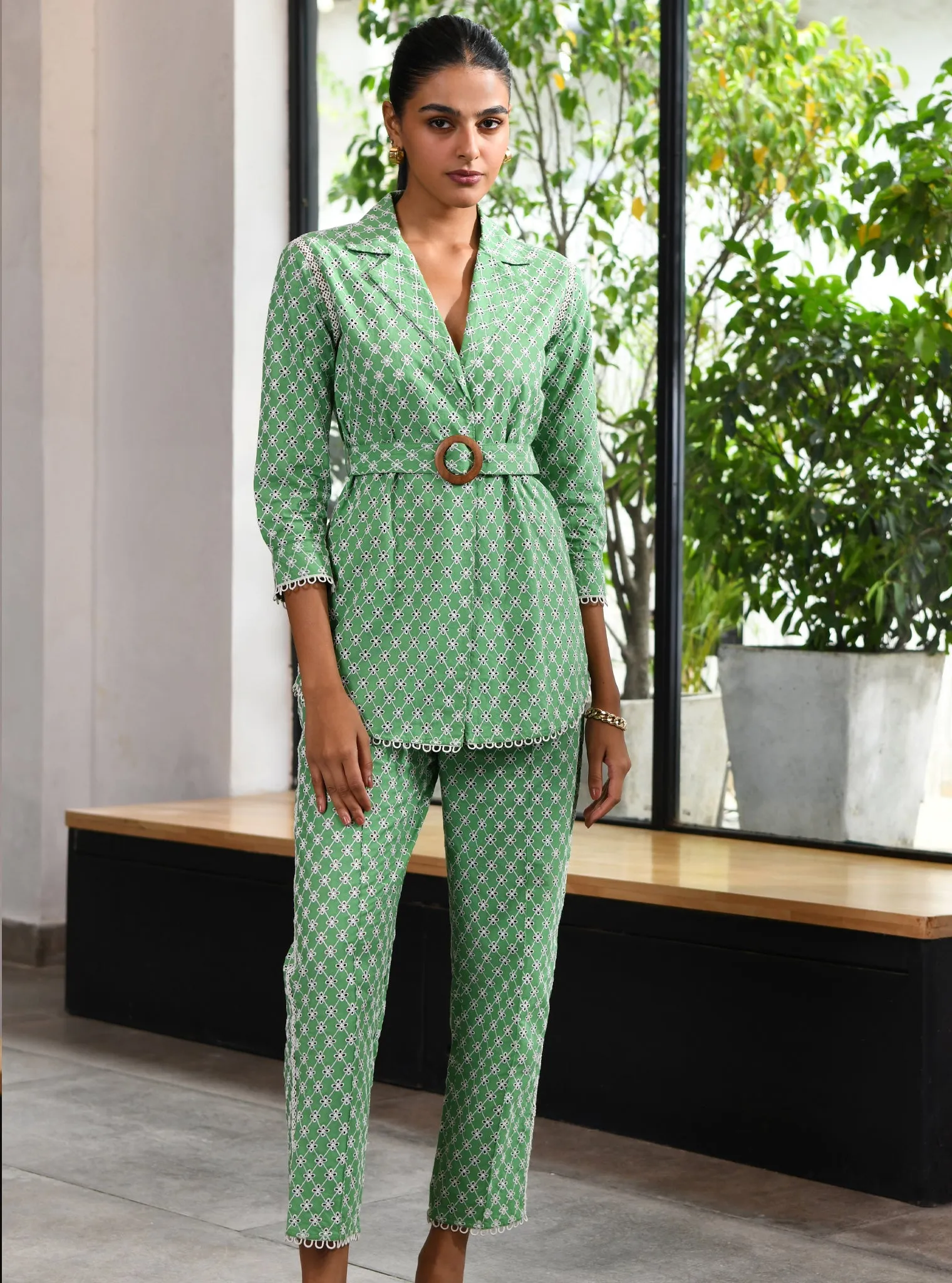 Mulmul Cotton Bergenia Green Top With Bergenia Green Pant