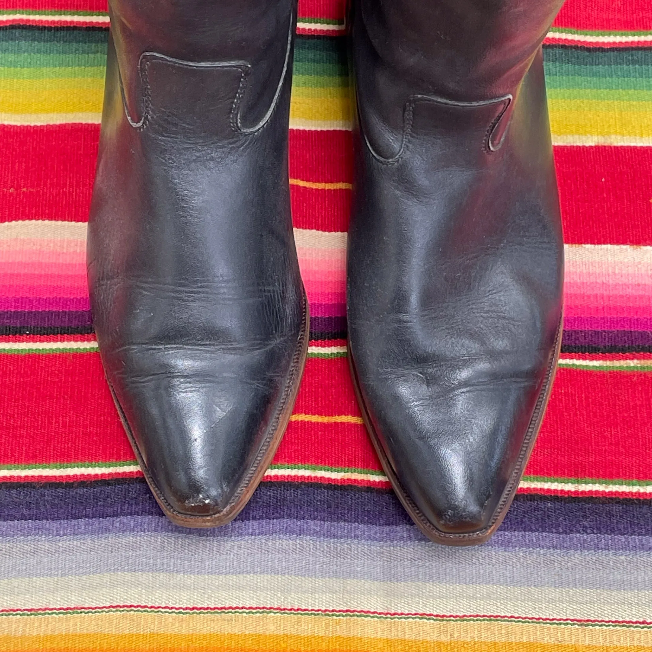 SOLD Vintage 80s Leather Black/Burgundy Leather Boots, Equestrian Style Pull On Boots 9